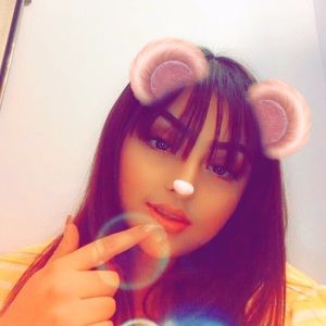 Meet your Posher, Lorena